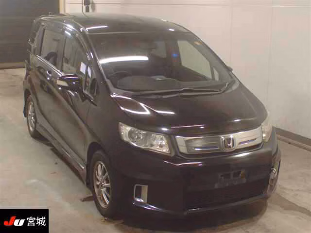 HONDA FREED SPIKE