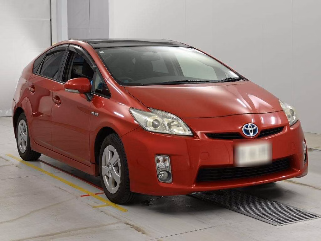 TOYOTA PRIUS