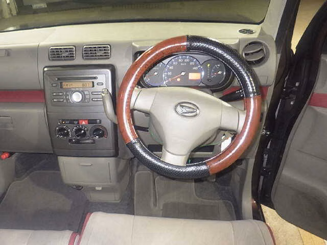 DAIHATSU MOVE CONTE