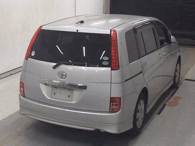 TOYOTA ISIS