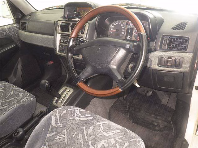 MITSUBISHI PAJERO IO