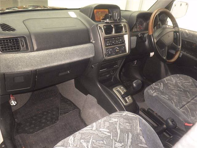 MITSUBISHI PAJERO IO