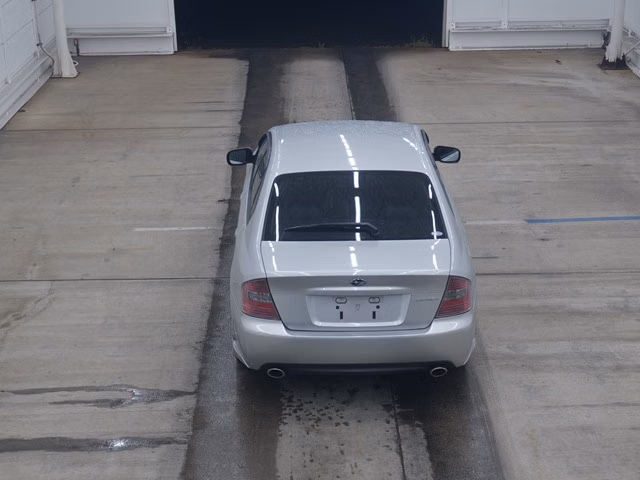 SUBARU LEGACY B4