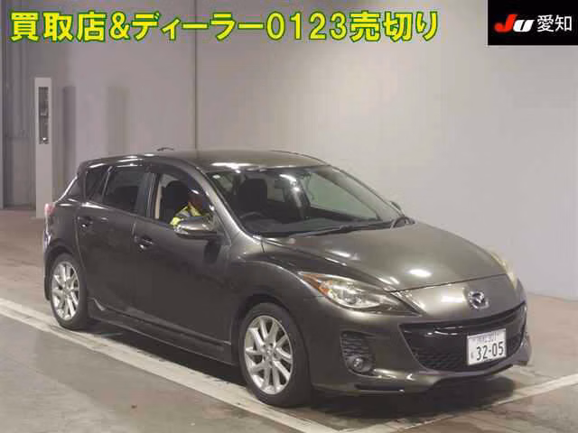 MAZDA AXELA
