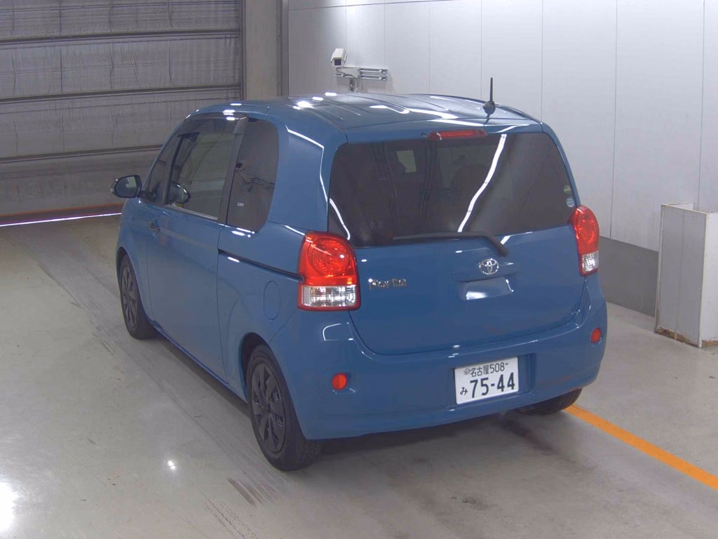 TOYOTA PORTE