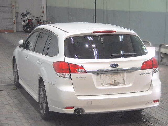 SUBARU LEGACY