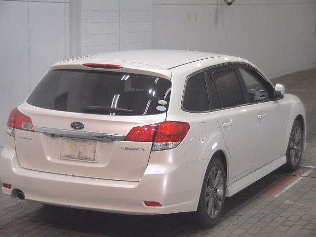 SUBARU LEGACY