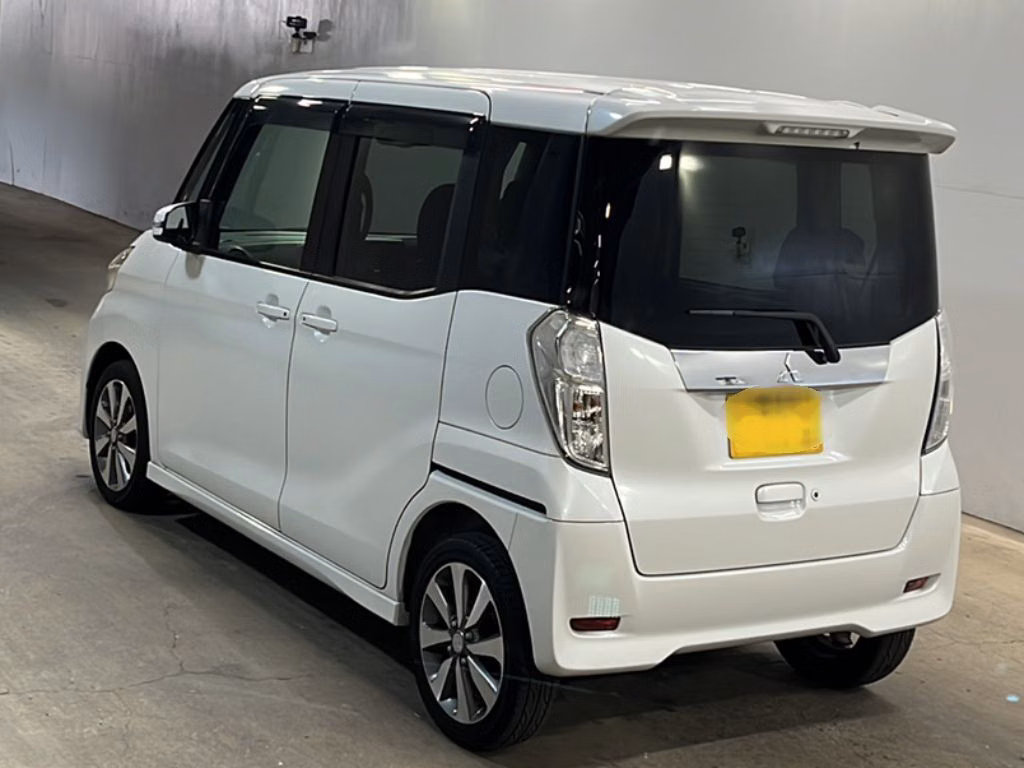 MITSUBISHI EK SPACE