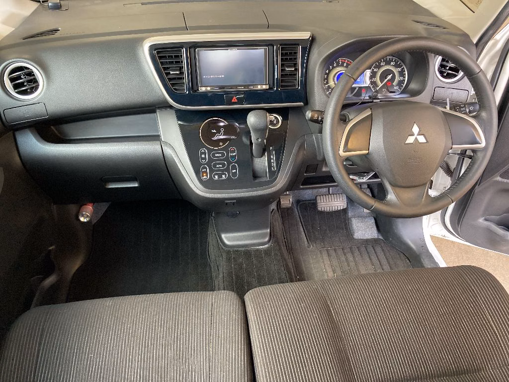 MITSUBISHI EK SPACE