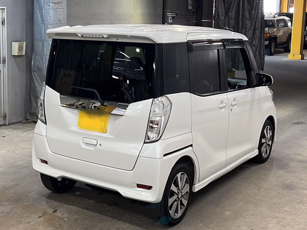MITSUBISHI EK SPACE