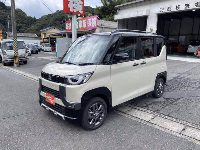 Mitsubishi Delica Mini