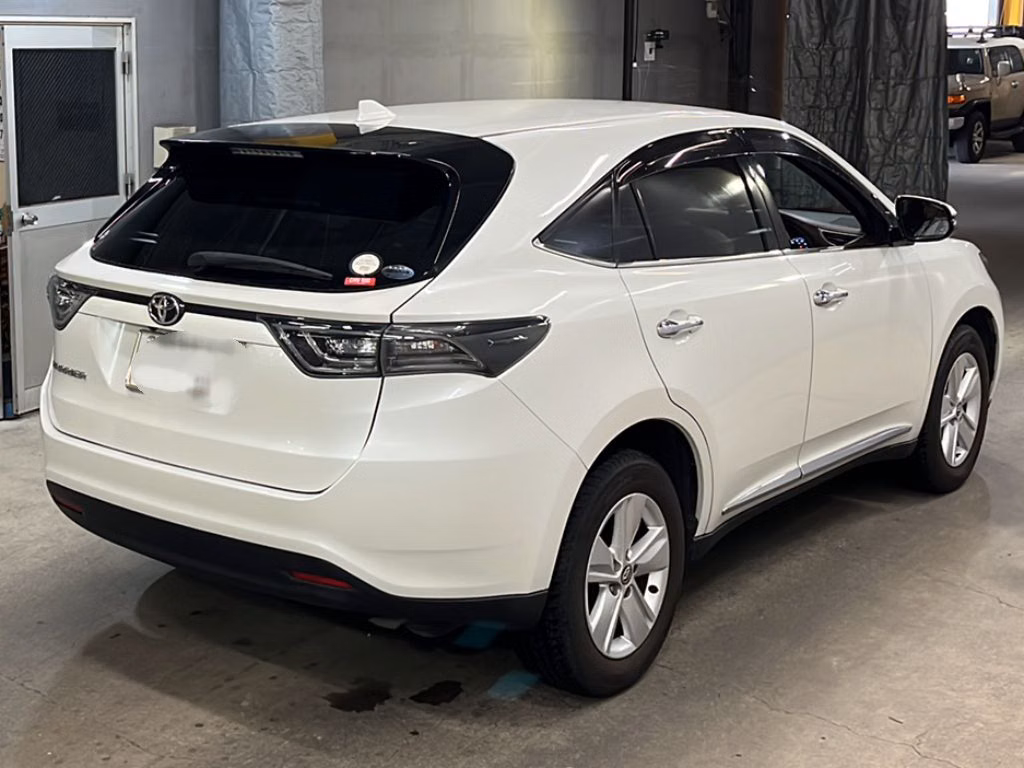 TOYOTA HARRIER