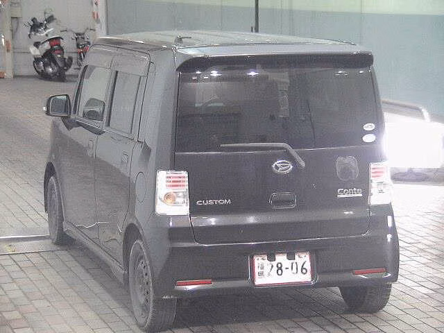DAIHATSU MOVE CONTE