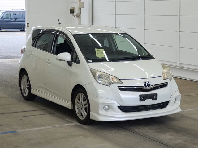 TOYOTA RACTIS