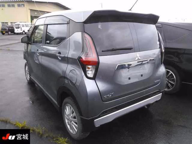 MITSUBISHI EK X