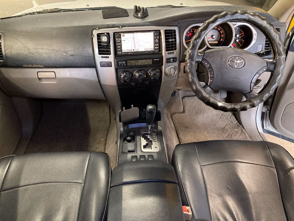 TOYOTA HILUX SURF
