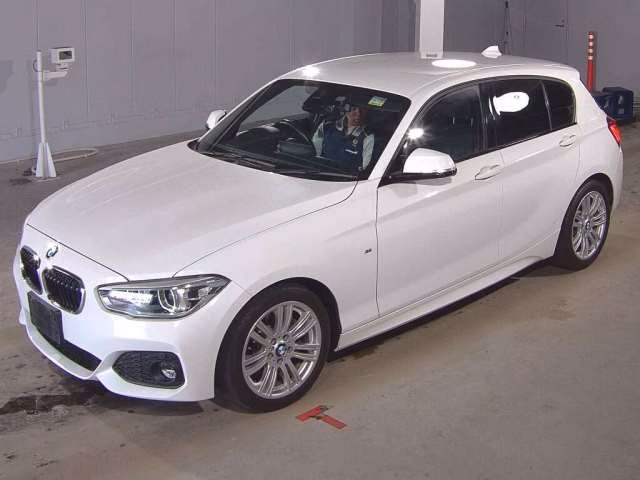 BMW 1-SERIES