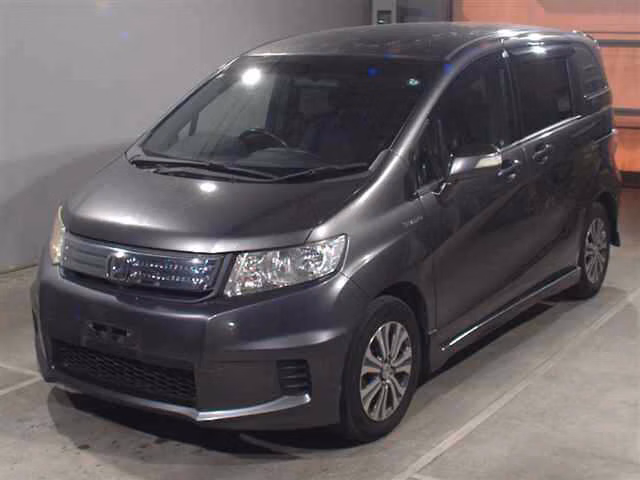 HONDA FREED SPIKE