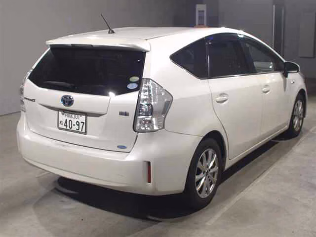 TOYOTA PRIUS ALPHA