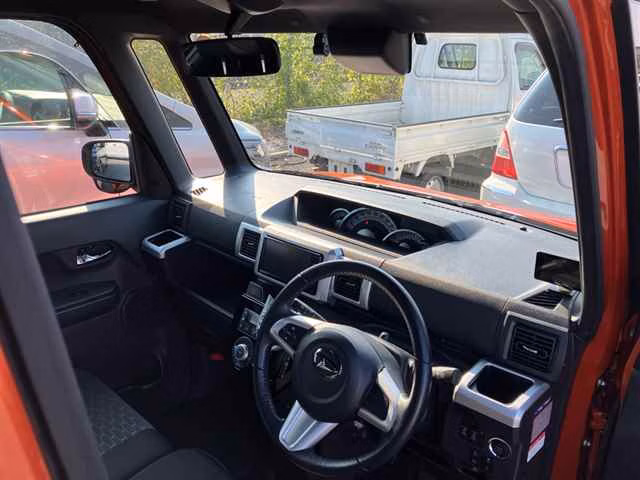 DAIHATSU WAKE