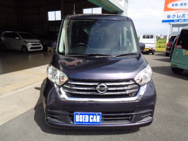 NISSAN DAYZ ROOX