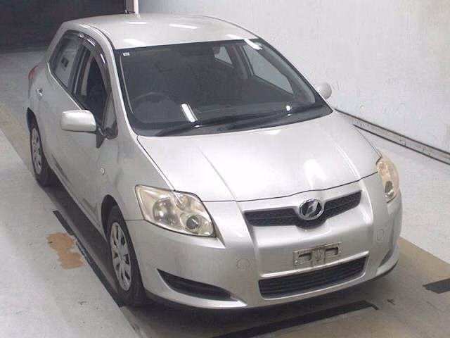 TOYOTA AURIS