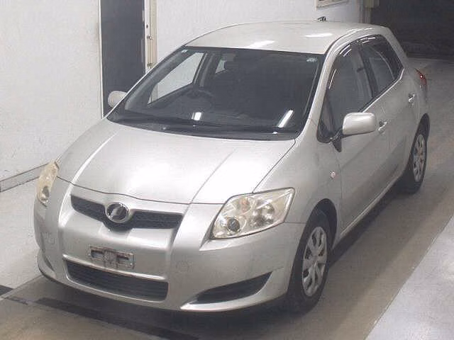 TOYOTA AURIS