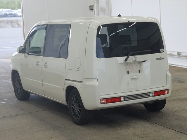 HONDA MOBILIO SPIKE