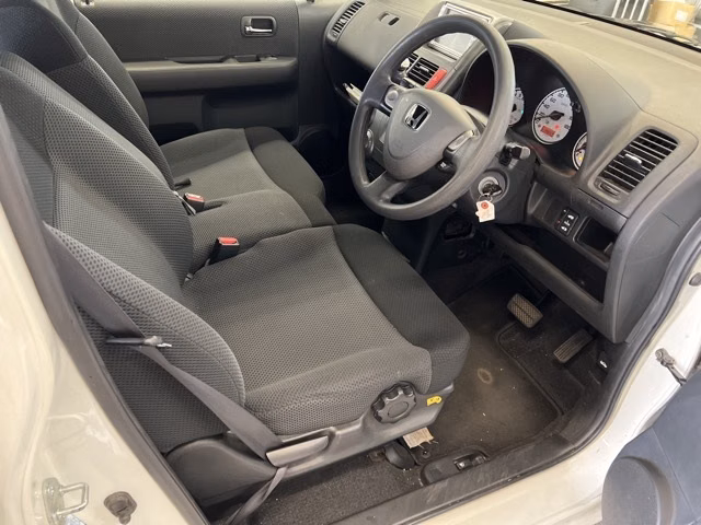HONDA MOBILIO SPIKE