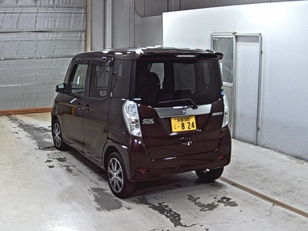 MITSUBISHI EK SPACE