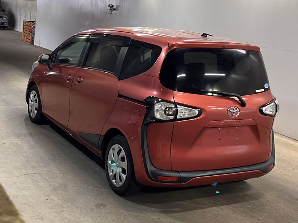 TOYOTA SIENTA
