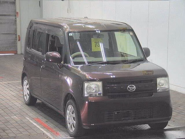 DAIHATSU MOVE CONTE