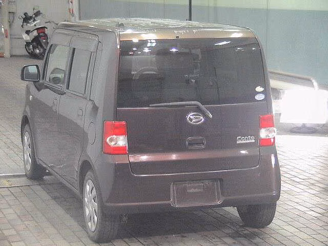 DAIHATSU MOVE CONTE