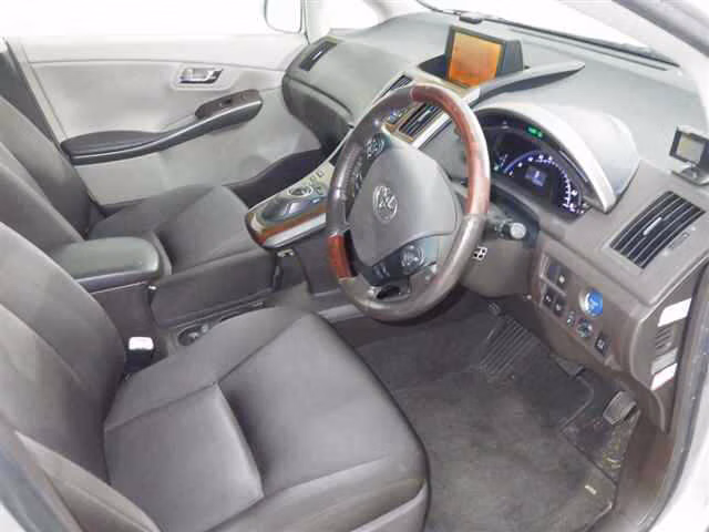 TOYOTA SAI