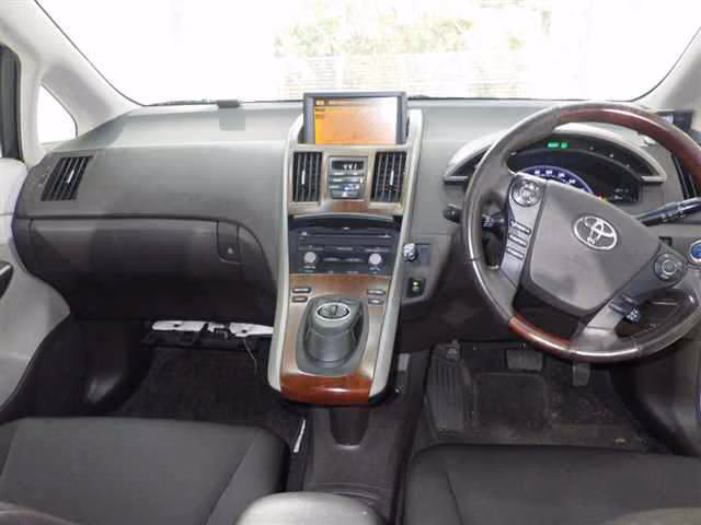 TOYOTA SAI