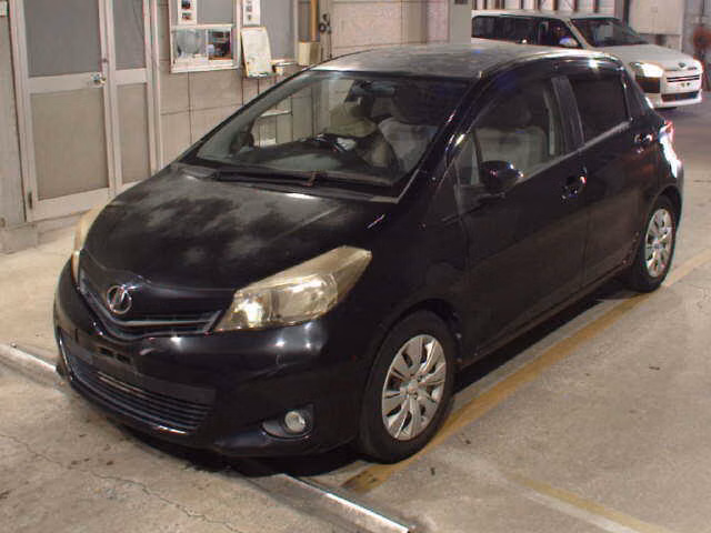 TOYOTA VITZ