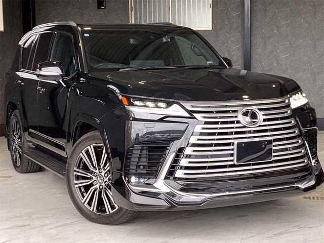 Lexus LX600
