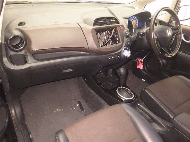 HONDA FIT SHUTTLE