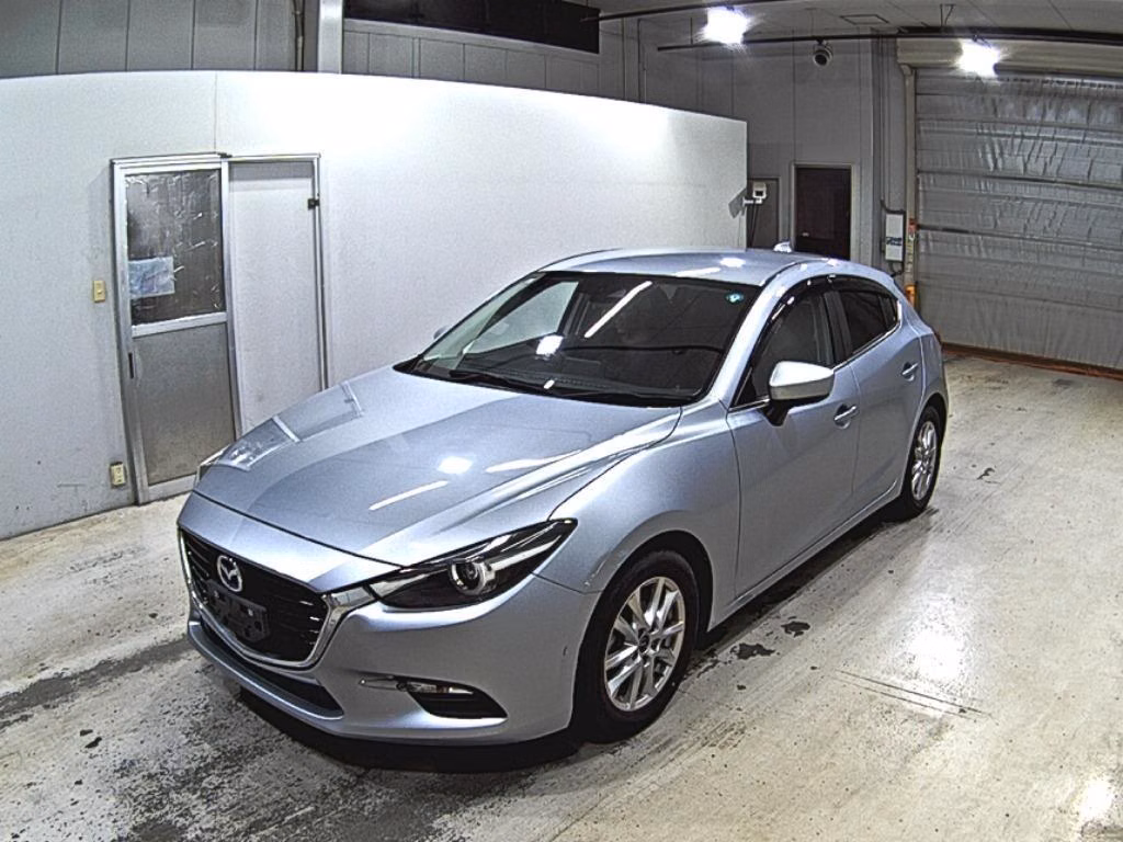 MAZDA AXELA