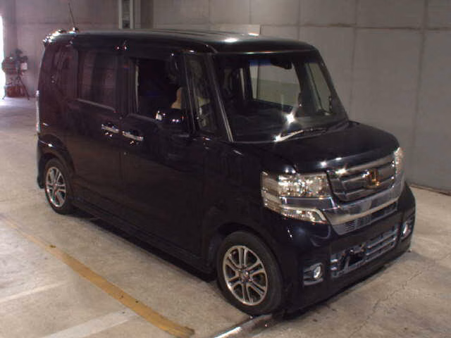 HONDA N-BOX