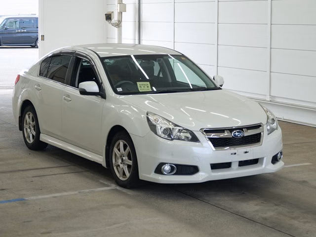 SUBARU LEGACY B4