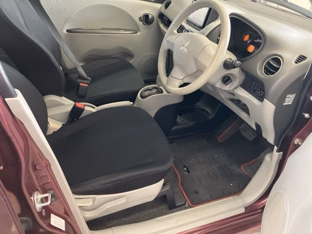 MITSUBISHI I
