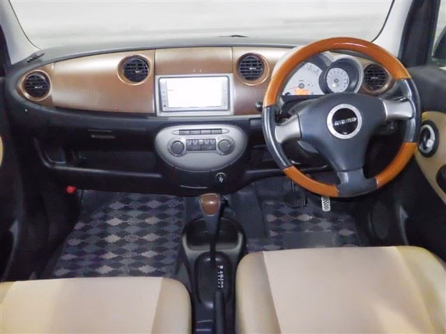 DAIHATSU MIRA GINO