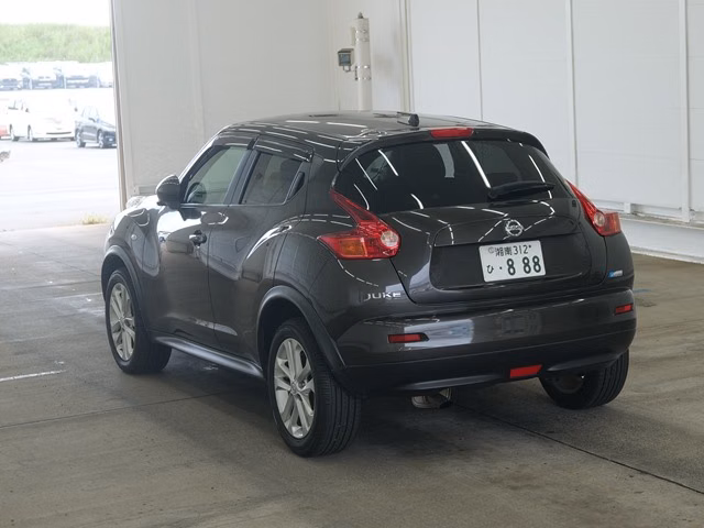 NISSAN JUKE