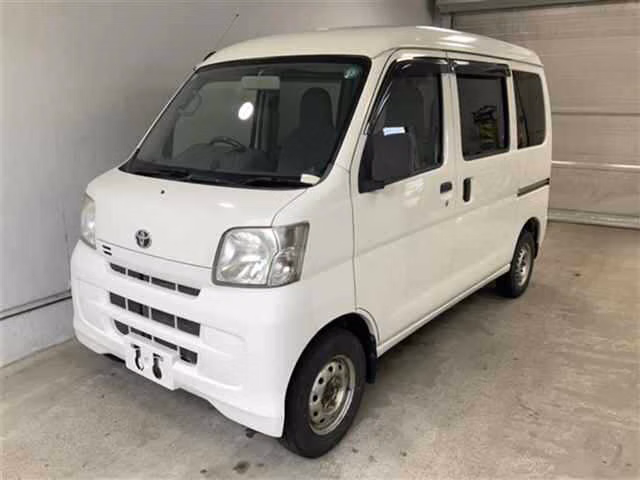 TOYOTA PIXIS VAN
