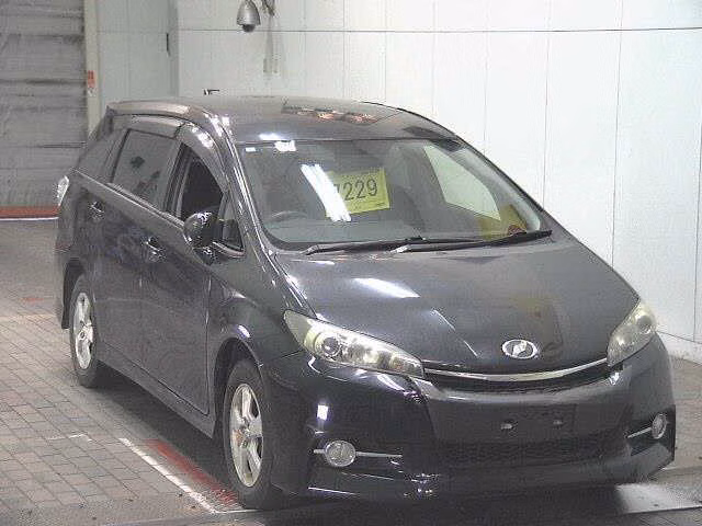 TOYOTA WISH