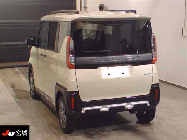MITSUBISHI DELICA MINI