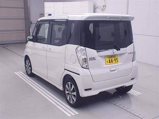 MITSUBISHI EK SPACE