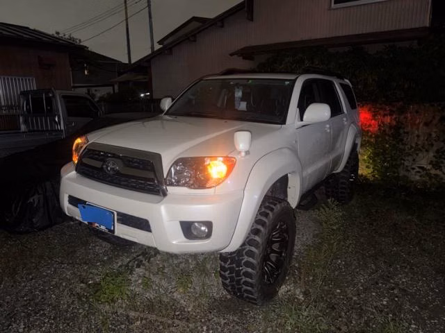TOYOTA HILUX SURF