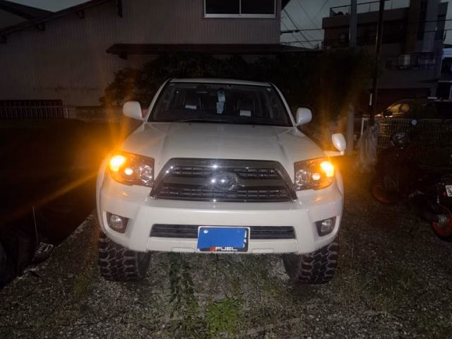 TOYOTA HILUX SURF